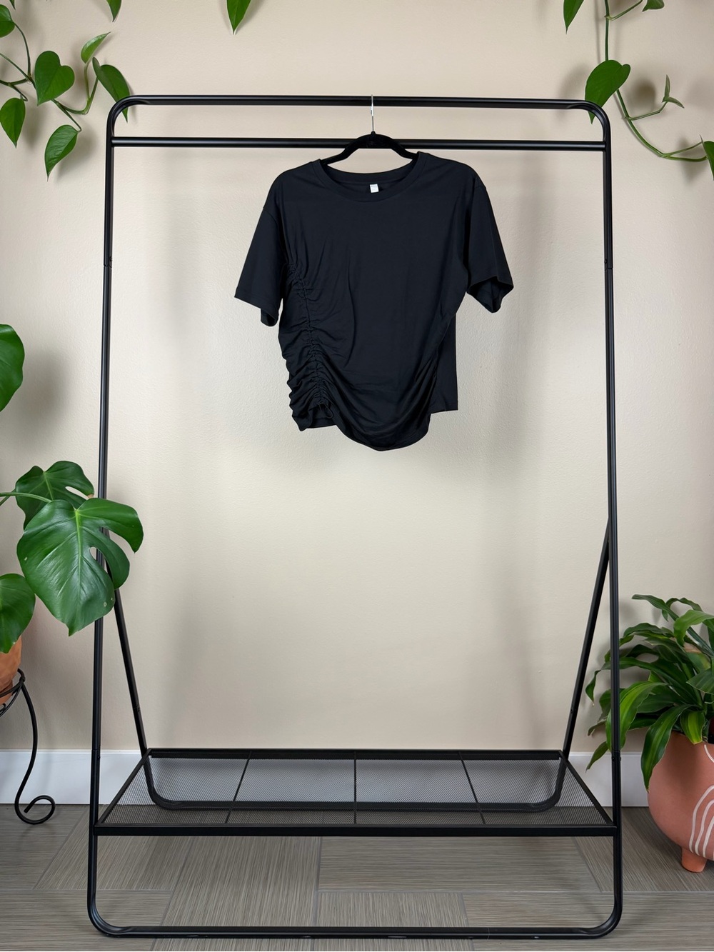 Zella Black Short Sleeve Top with Side Ruching